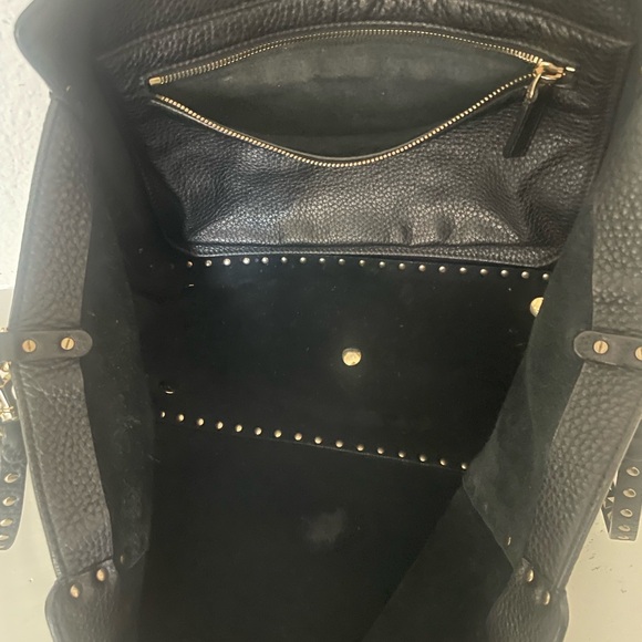 GRAINY CALFSKIN ROCKSTUD BAG - Picture 9 of 10